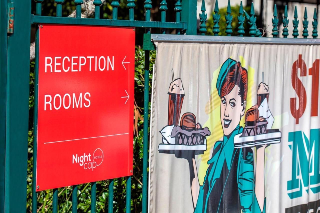 Nightcap At High Flyer Hotel Bankstown Ngoại thất bức ảnh
