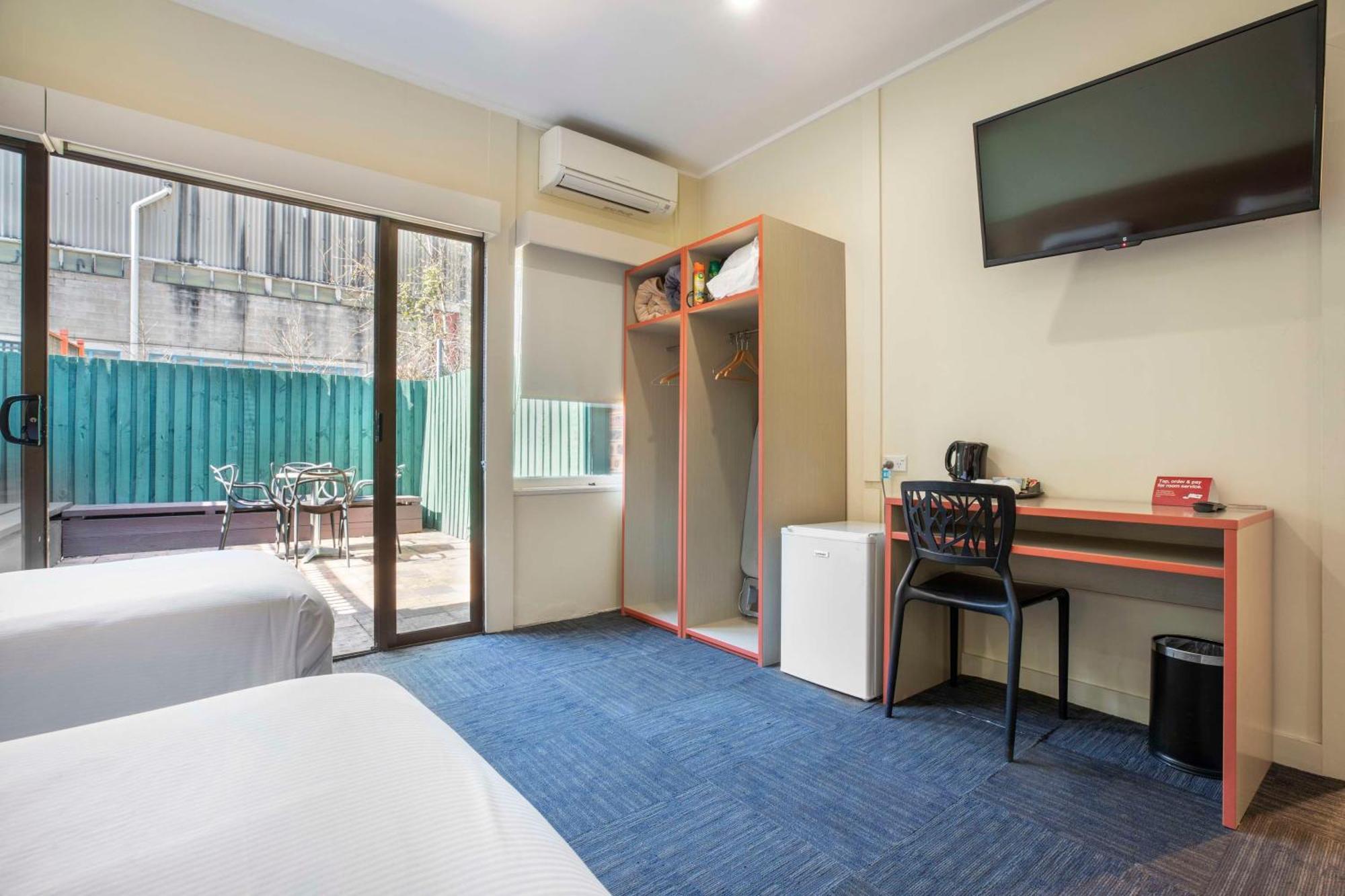 Nightcap At High Flyer Hotel Bankstown Ngoại thất bức ảnh