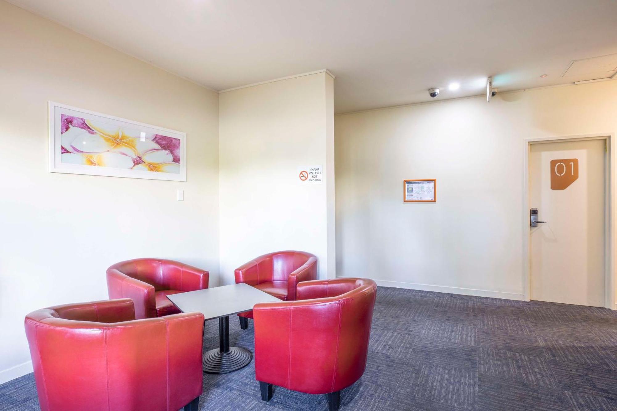 Nightcap At High Flyer Hotel Bankstown Ngoại thất bức ảnh