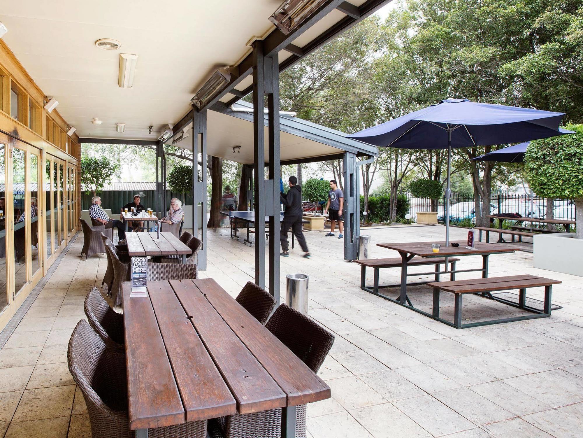 Nightcap At High Flyer Hotel Bankstown Ngoại thất bức ảnh